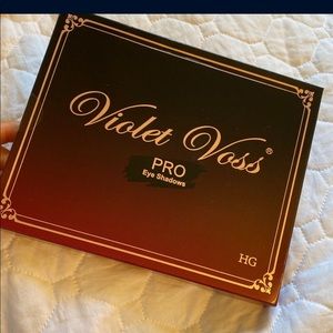 Violet voss eyeshadow palette